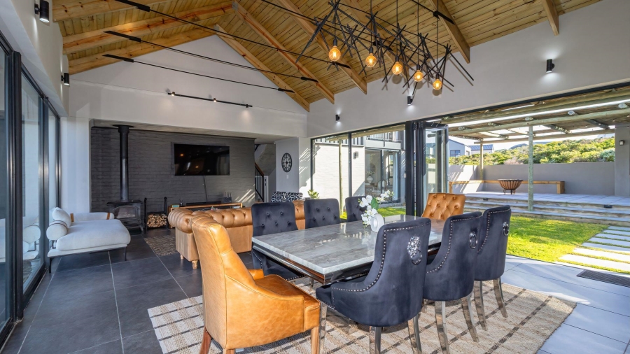 4 Bedroom Property for Sale in Romansbaai Estate Western Cape